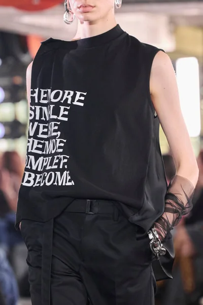 Look 106
